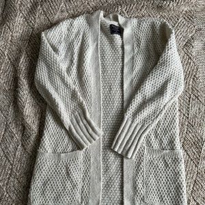 Abercrombie chunky cable knit cardigan